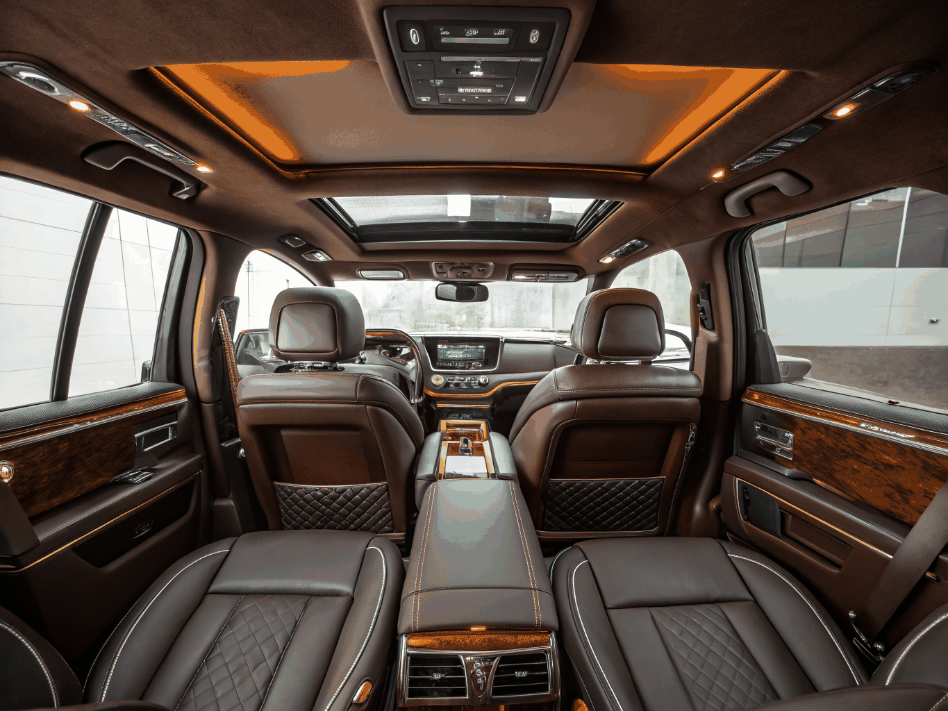 Interior view of Lincoln Navigator luxury cabin